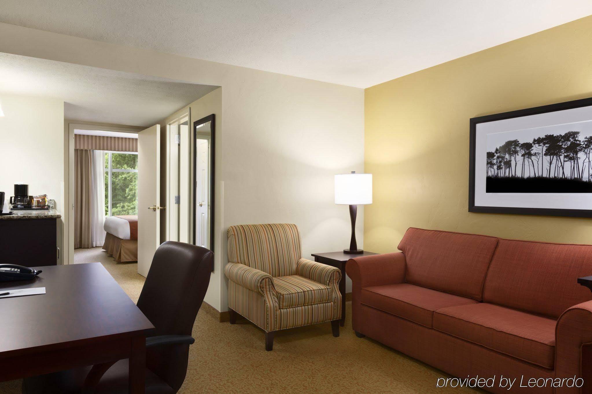 Comfort Inn & Suites Dover Exterior photo